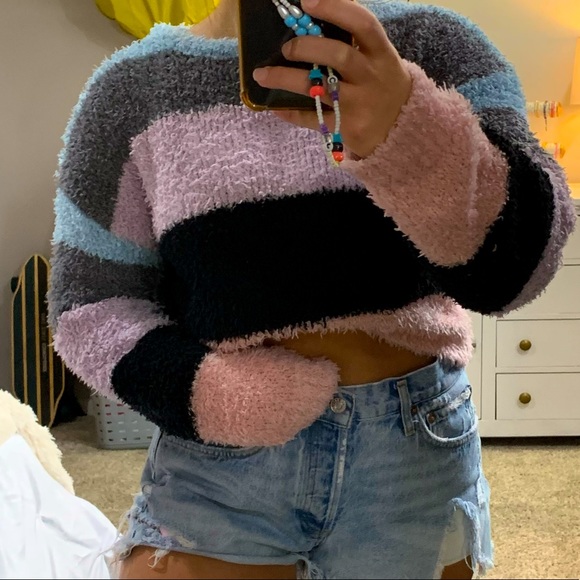 Striped sweater! - Picture 3 of 3